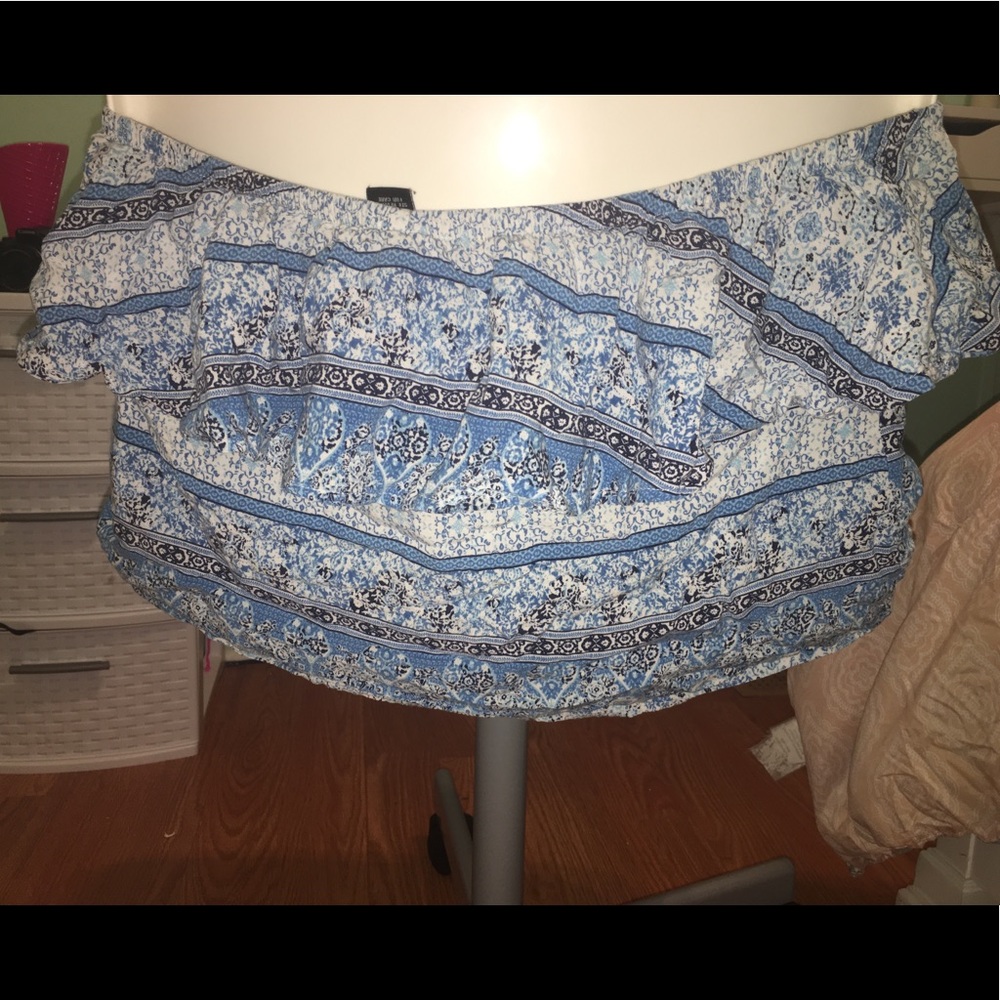 Cropped off shoulder